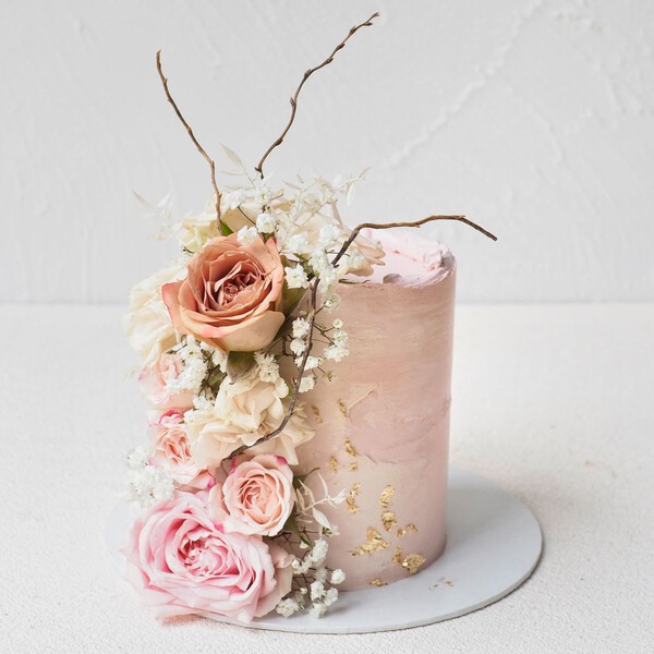 Dahlia Cake